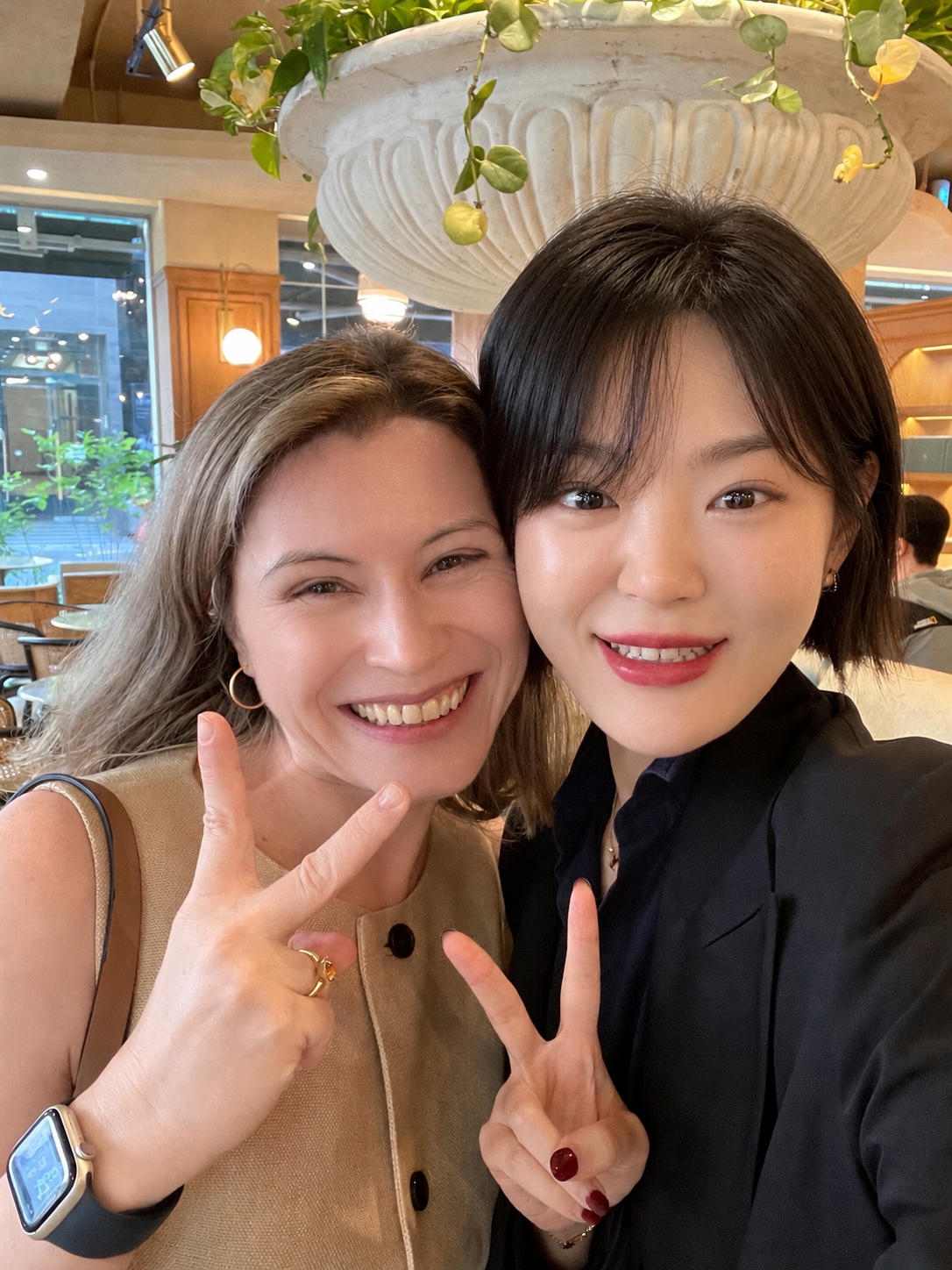 Inside a Prestige K-Beauty Concierge Day: A Korean Dermatology Clinic Experience for Foreigners in Seoul.
